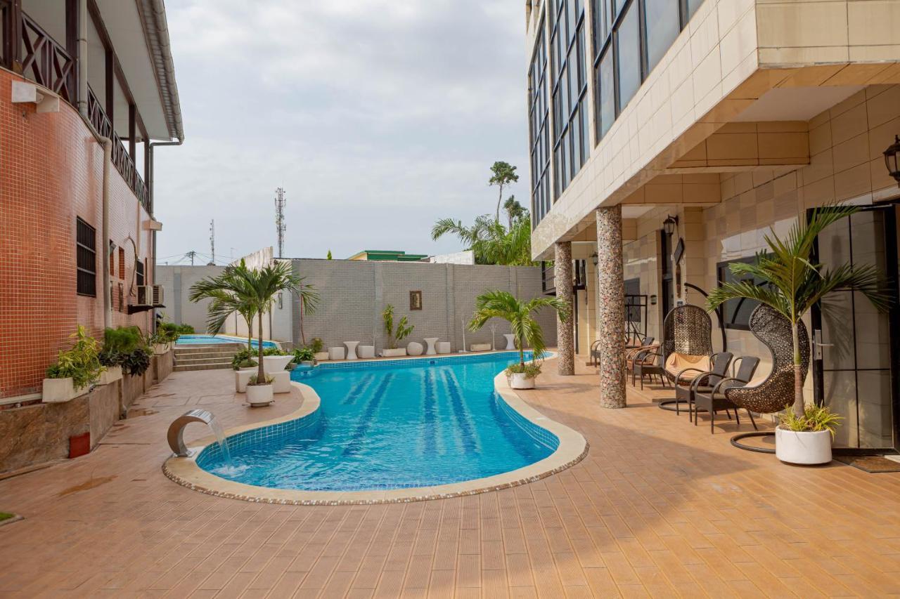 Hotel Hibiscus Louis Libreville Exterior photo