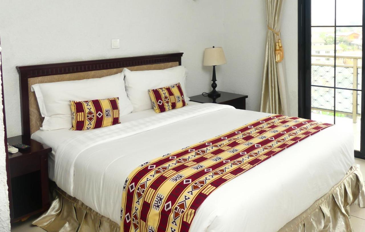 Hotel Hibiscus Louis Libreville Exterior photo